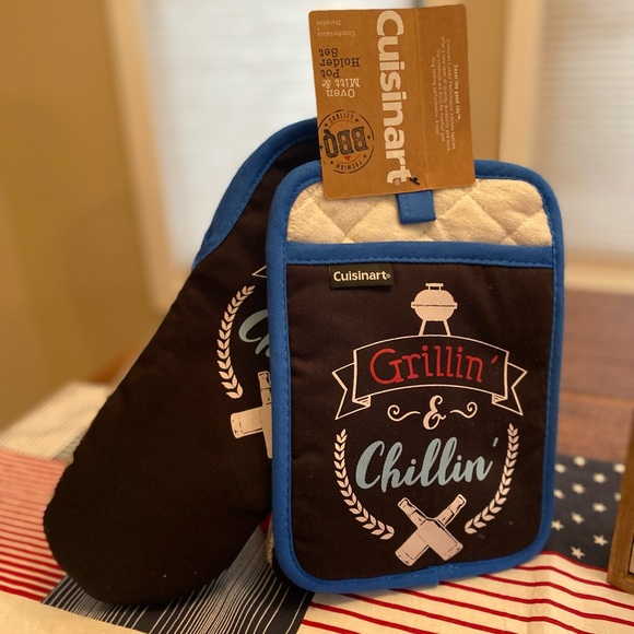 Grillin & Chillin Kitchen Linen & Decor Bundle - Picture 4 of 16